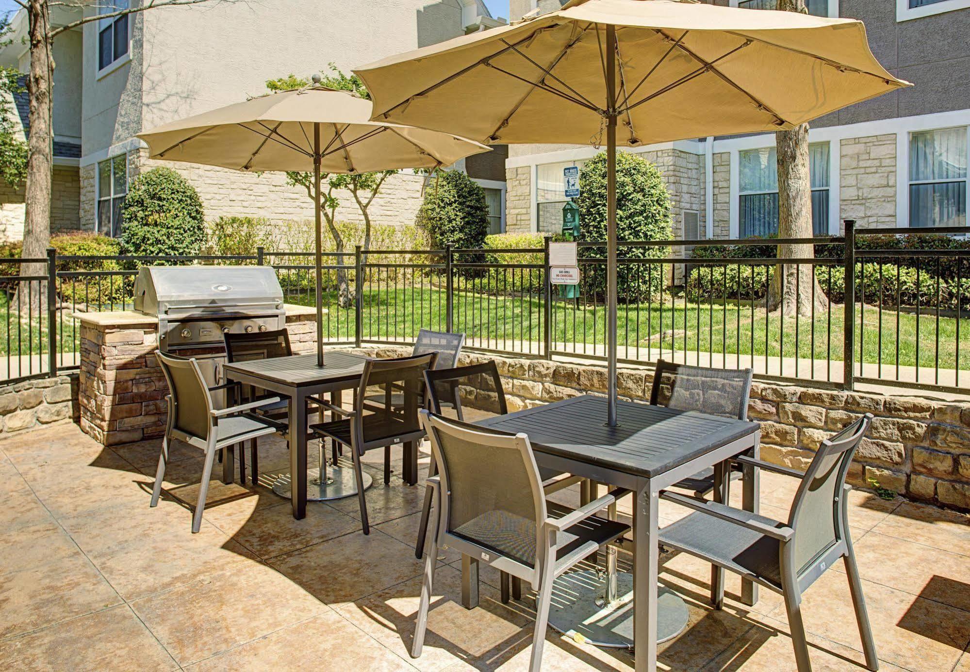 Residence Inn Dallas Park Central Exterior foto